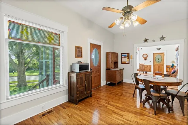 $415,000 | 324 Harrison Street, Liberty, MO 64068