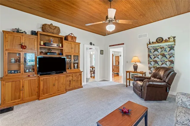 $415,000 | 324 Harrison Street, Liberty, MO 64068