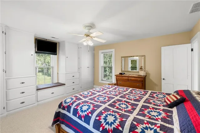 $415,000 | 324 Harrison Street, Liberty, MO 64068