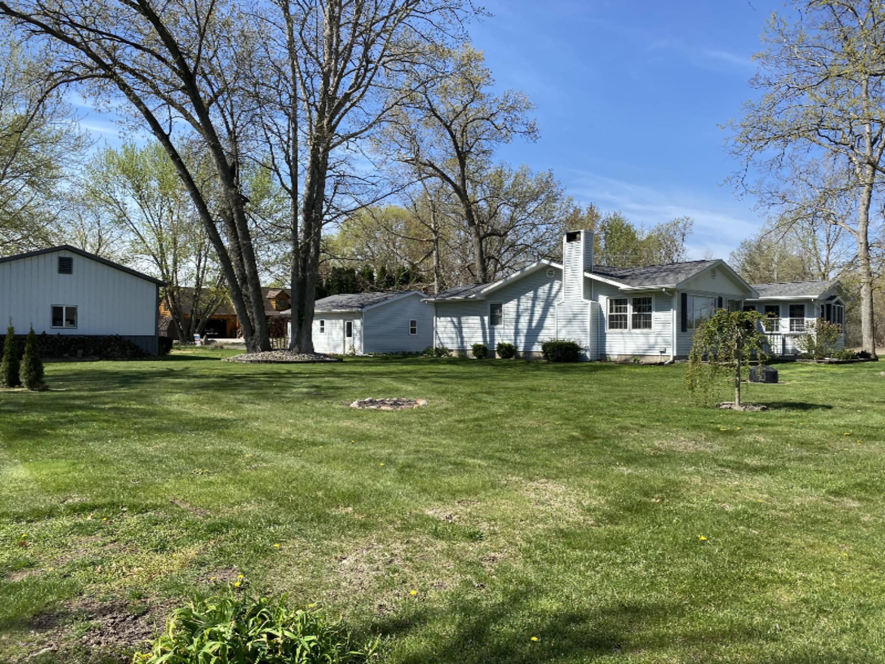 862 West Shore Road Bronson, MI 49028 - Photo 1 of 55 Photo May 02, 11 03 09 AM