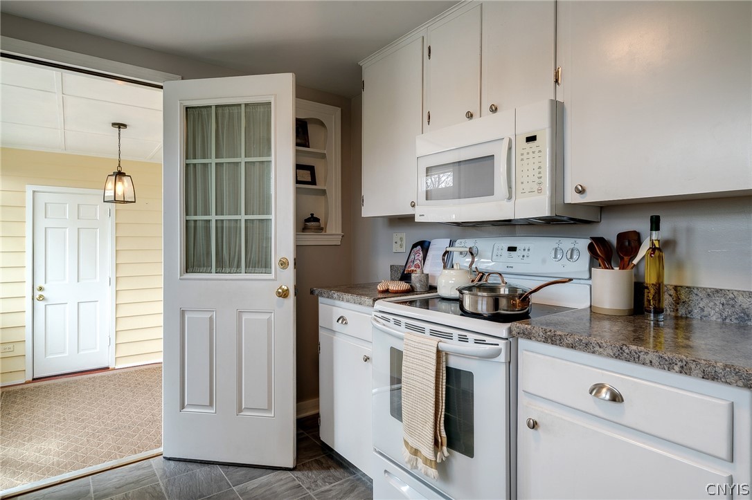 110 Ardmore Road Geddes, NY 13219 - Photo 23 of 50 Stove can be easily converted to gas if a buyer ch