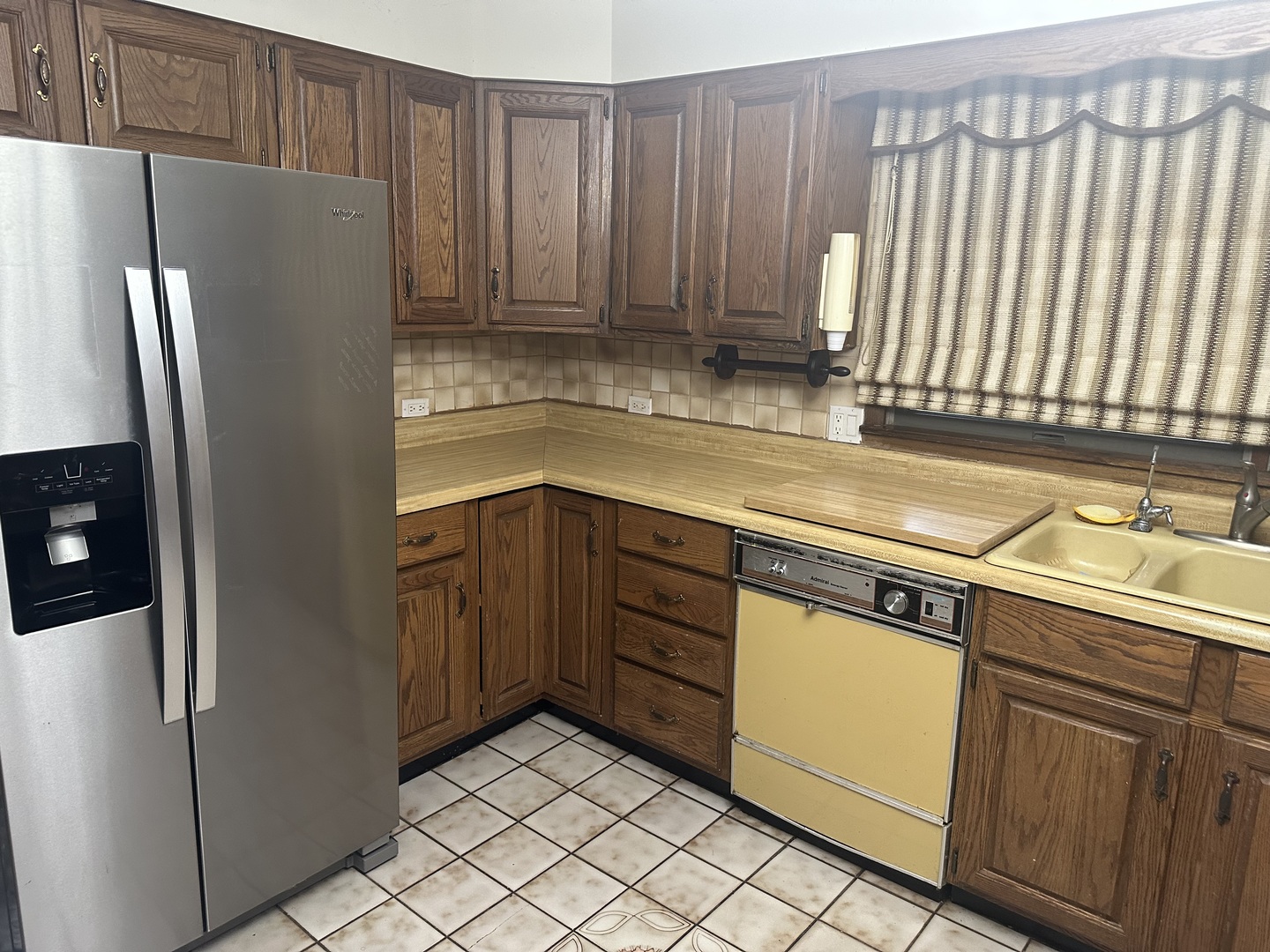 27996 West Roberts Road Lake Barrington, IL 60010 - Photo 5 of 15 a kitchen with stainless steel appliances granite countertop a refrigerator sink and cabinets