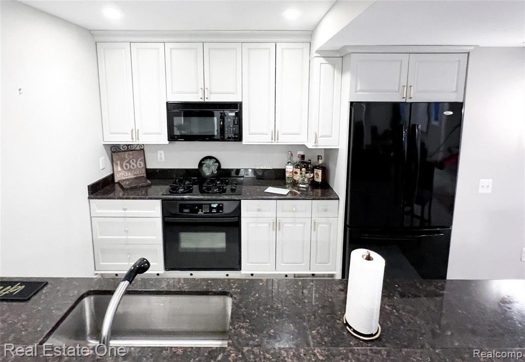 1686 Apple Ridge Court Rochester Hills, MI 48306 - Photo 49 of 66