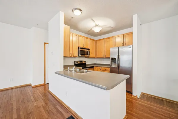 $269,900 | 4980 Garland Court North, Unit G, Minneapolis, MN 55446