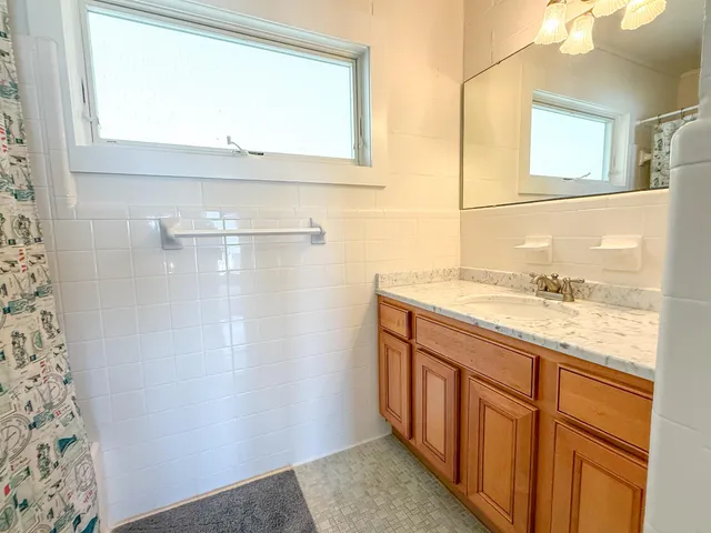 $1,790,000 | 548 West Gorrie Drive, Eastpoint, FL 32328