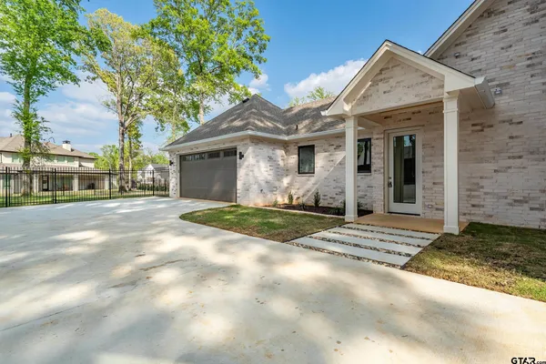 $1,250,000 | 1409 Canopy Cv Court, Tyler, TX 75703