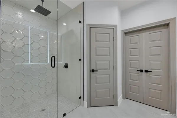 $320,000 | 3001 North Alyna Avenue, Edinburg, TX 78541