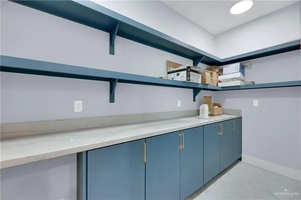 $320,000 | 3001 North Alyna Avenue, Edinburg, TX 78541