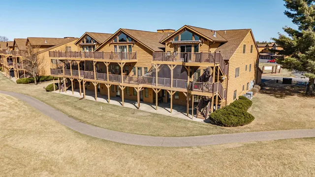 $254,900 | 2009-1 South Czech Avenue, Unit 901, Arkdale, WI 54613