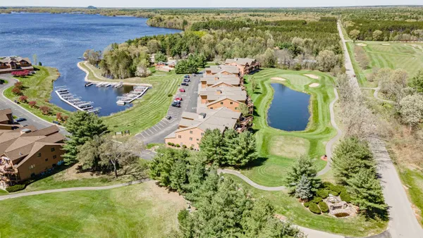 $254,900 | 2009-1 South Czech Avenue, Unit 901, Arkdale, WI 54613