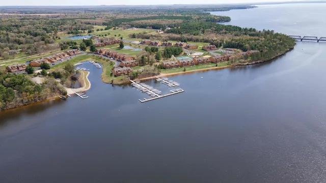 $254,900 | 2009-1 South Czech Avenue, Unit 901, Arkdale, WI 54613