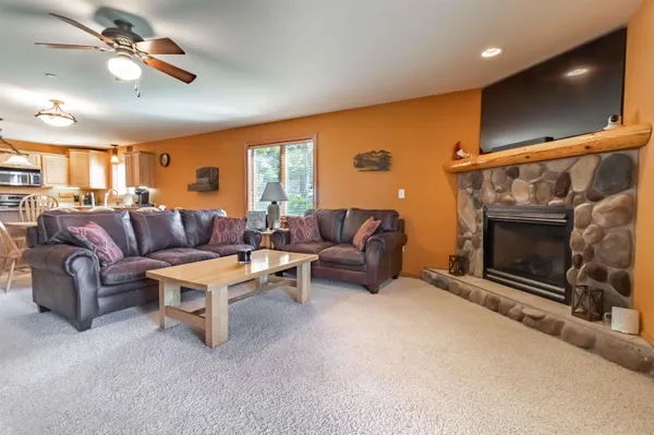 $254,900 | 2009-1 South Czech Avenue, Unit 901, Arkdale, WI 54613