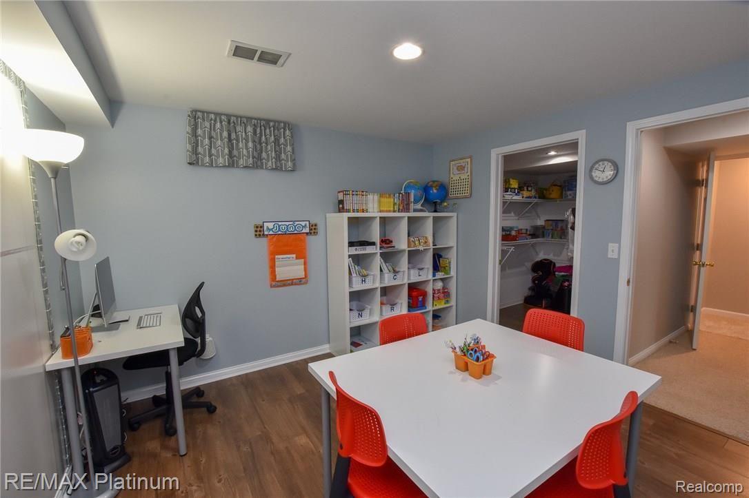8443 Bergin Road Howell, MI 48843 - Photo 31 of 39 DSC_5627.jpg