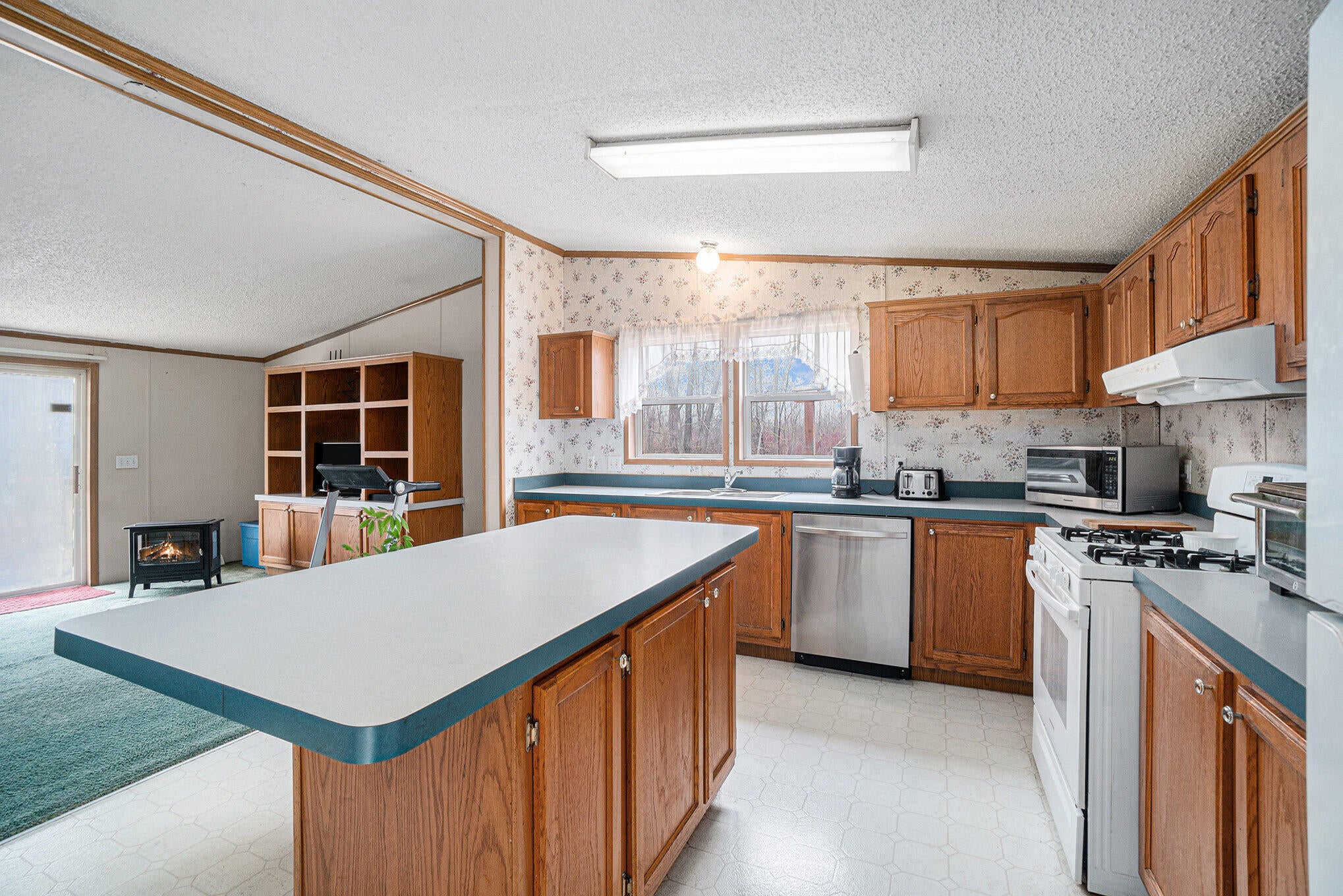 1580 Bancroft Street Cheboygan, MI 49721 - Photo 10 of 37 Gallery Image 10