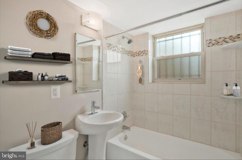 2900 Pomeroy Road Southeast, Unit 101 Washington, DC 20020 - Photo 16 of 46 Virtual Staging - Bathroom