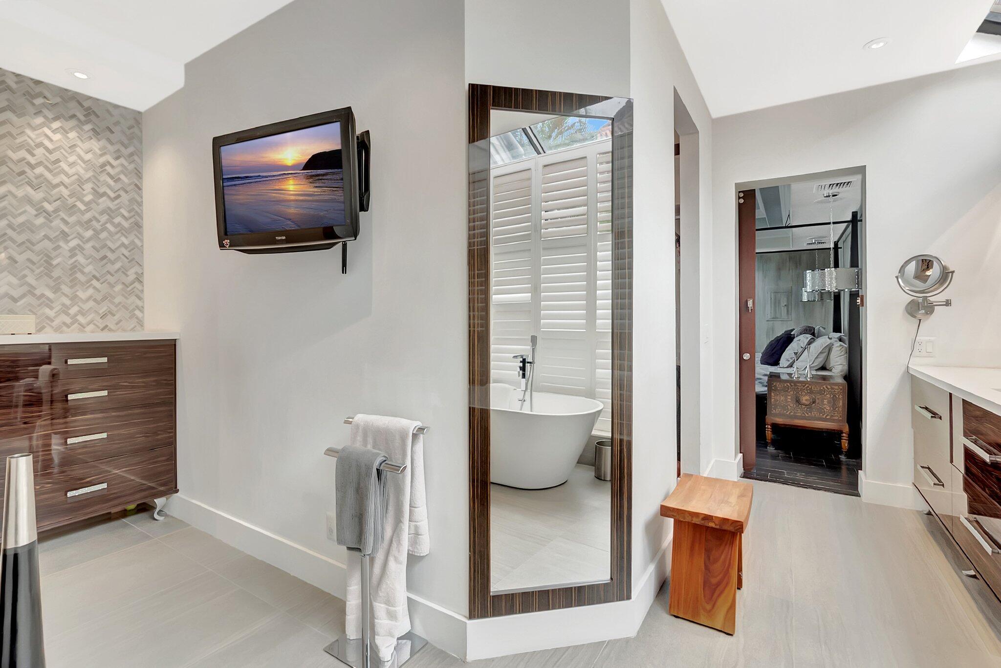 2393 Northwest 59th Street Boca Raton, FL 33496 - Photo 35 of 87 second primath bath