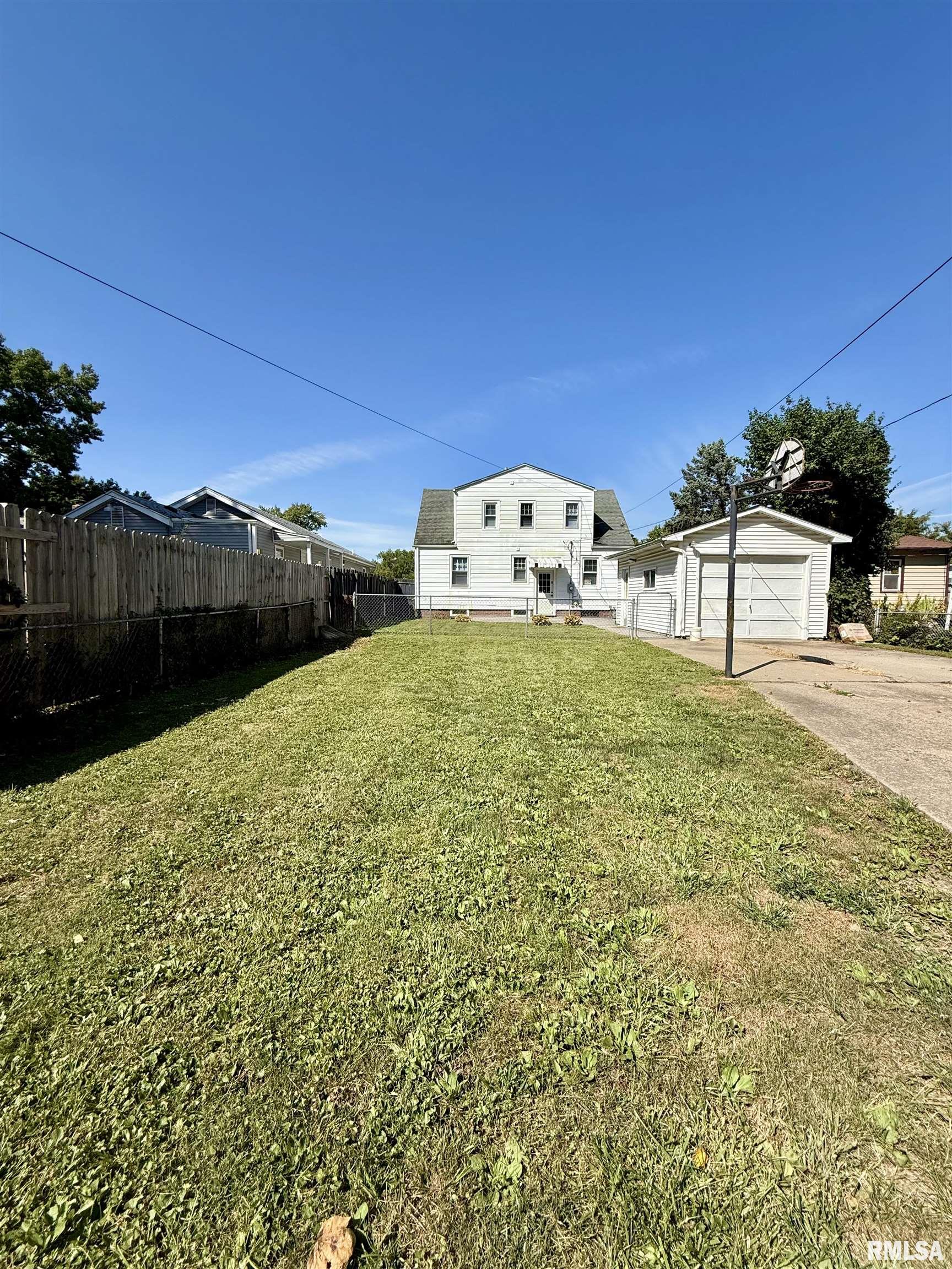 2416 South 5th Street Springfield, IL 62703 - Photo 3 of 45 Gallery Image 3
