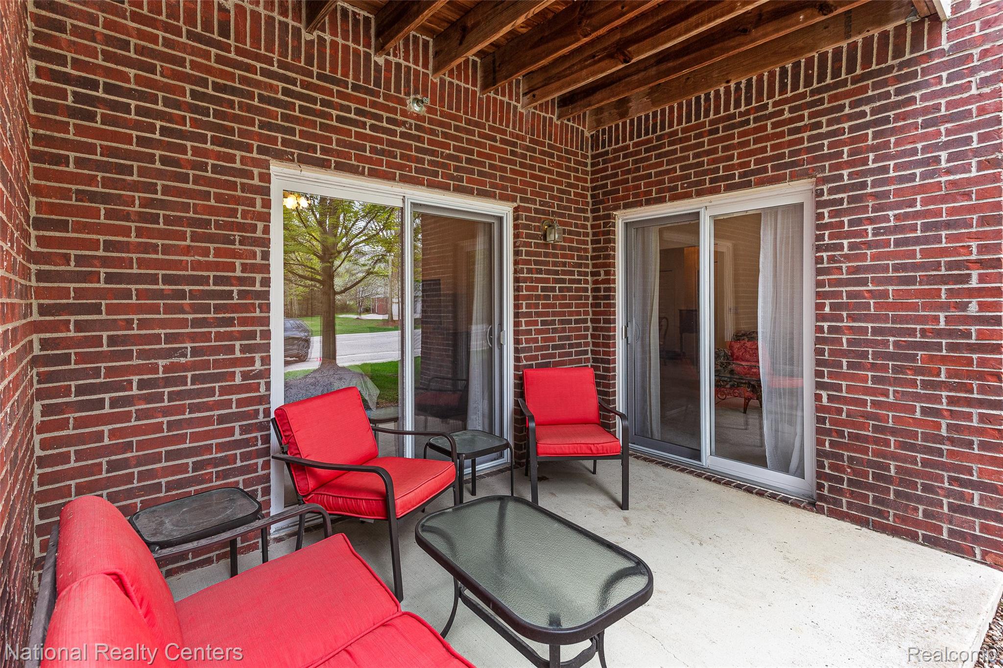 1637 Deepwood Circle Rochester, MI 48307 - Photo 30 of 34 IMG_4916.jpg