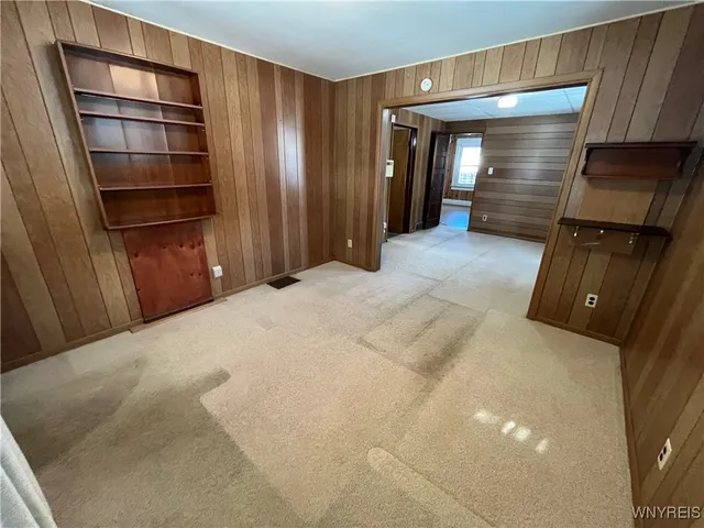 $110,000 | 2648 Ontario Avenue, Niagara Falls, NY 14305