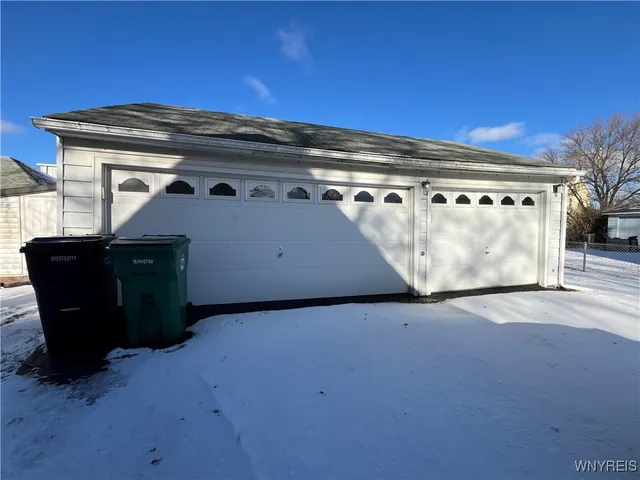 $110,000 | 2648 Ontario Avenue, Niagara Falls, NY 14305