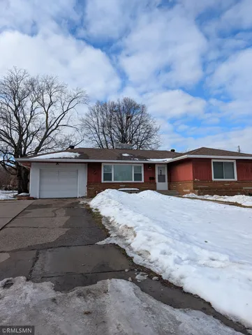 $325,000 | 455 Griffith Street, St. Paul, MN 55106