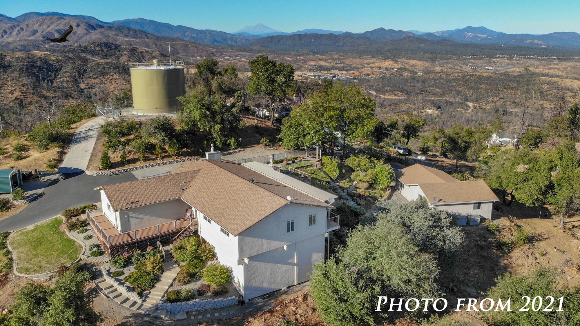 15723 Highland Point Way Redding, CA 96001 - Photo 4 of 40 aerial1