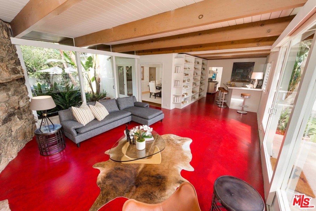 12230 Dunoon Lane Los Angeles, CA 90049 - Photo 15 of 30