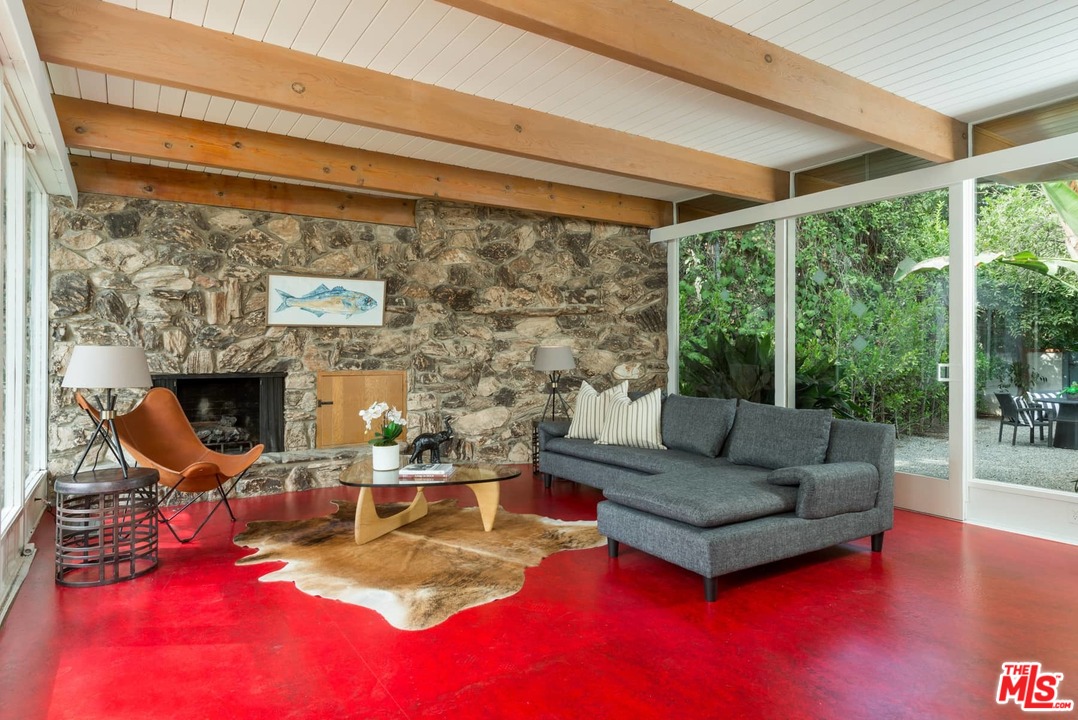 12230 Dunoon Lane Los Angeles, CA 90049 - Photo 16 of 30