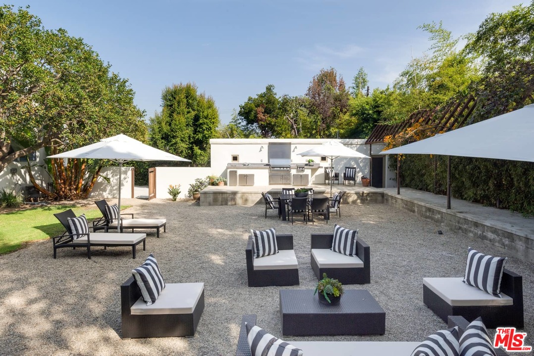 12230 Dunoon Lane Los Angeles, CA 90049 - Photo 22 of 30