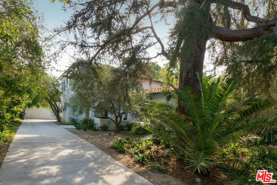 12230 Dunoon Lane Los Angeles, CA 90049 - Photo 30 of 30