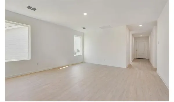 $2,200 | 613 Holleman Drive, Princeton, TX 75407