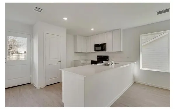 $2,200 | 613 Holleman Drive, Princeton, TX 75407