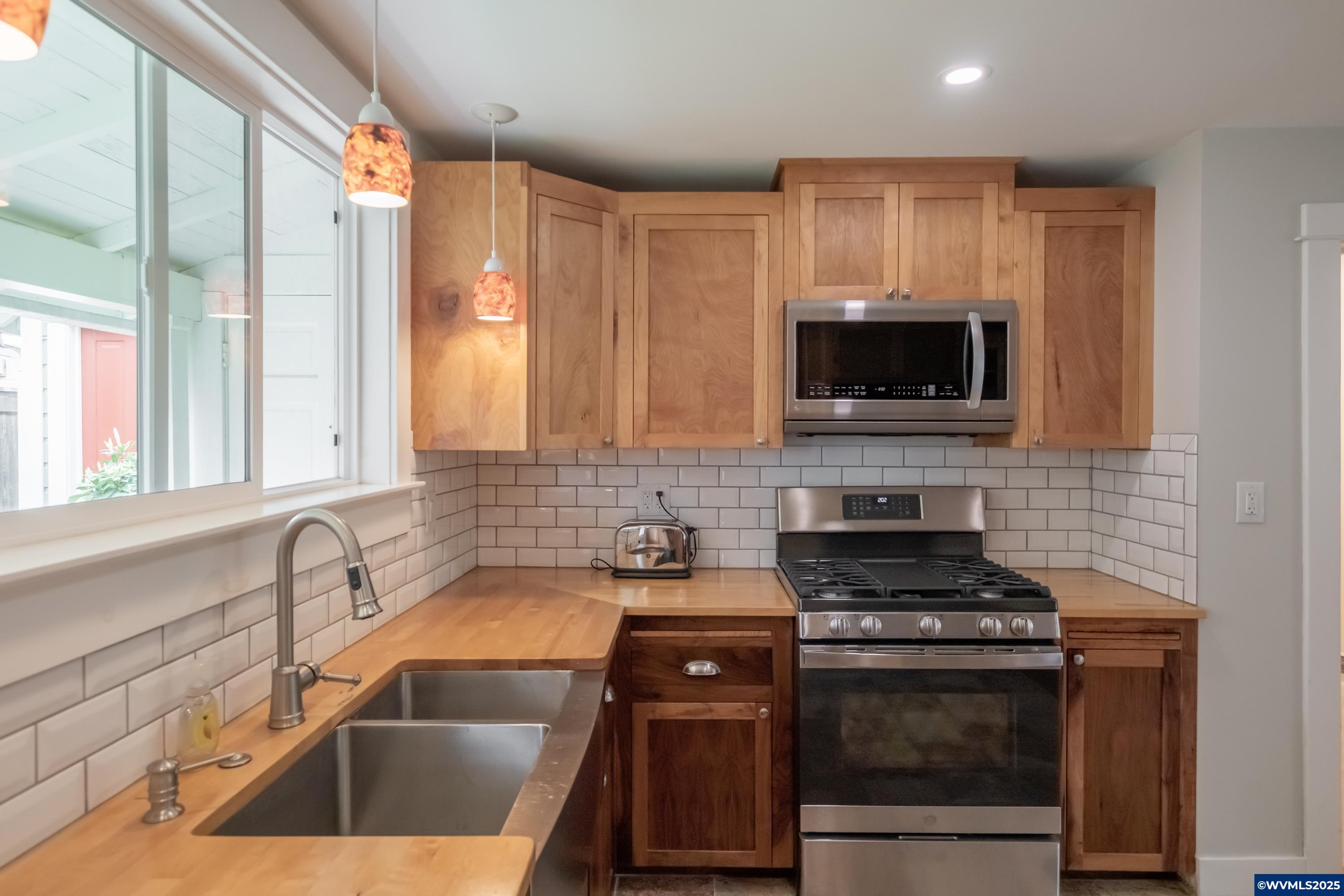 1138 Southwest 9th Avenue Albany, OR 97321 - Photo 21 of 48 Gallery Image 21