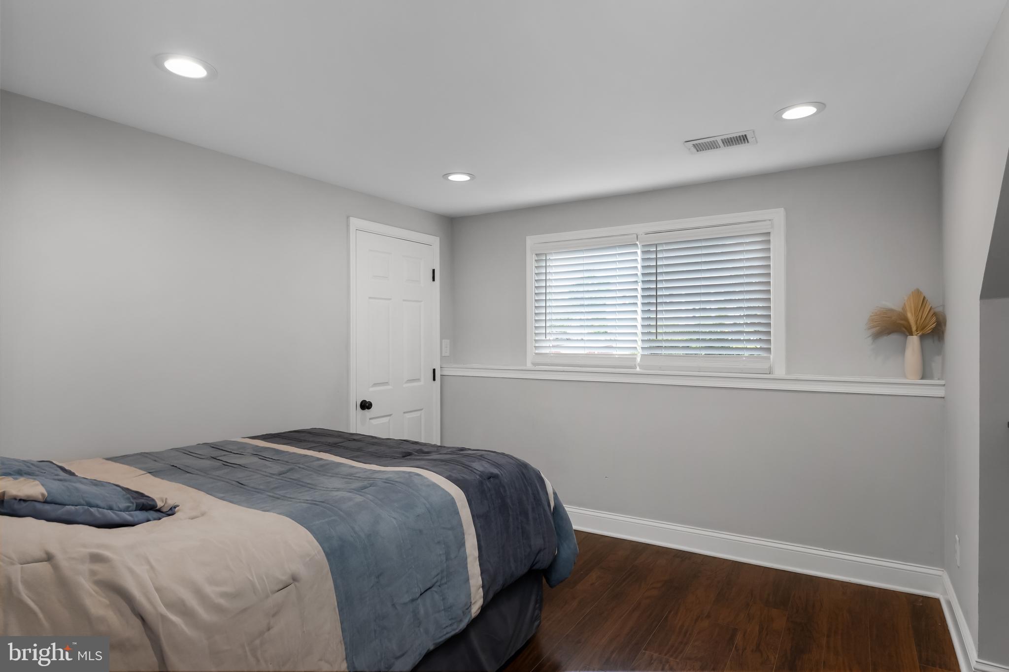 20 Navy Drive Delran, NJ 08075 - Photo 30 of 50