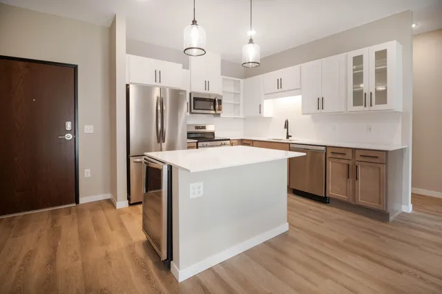 $2,730 | 6450 37th Avenue Northwest, Unit 302, Rochester, MN 55901