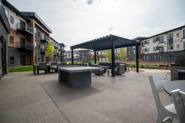 $2,730 | 6450 37th Avenue Northwest, Unit 302, Rochester, MN 55901