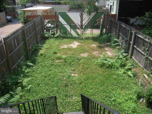 507 K Street Northeast Washington, DC 20002 - Photo 8 of 9 a view of a backyard