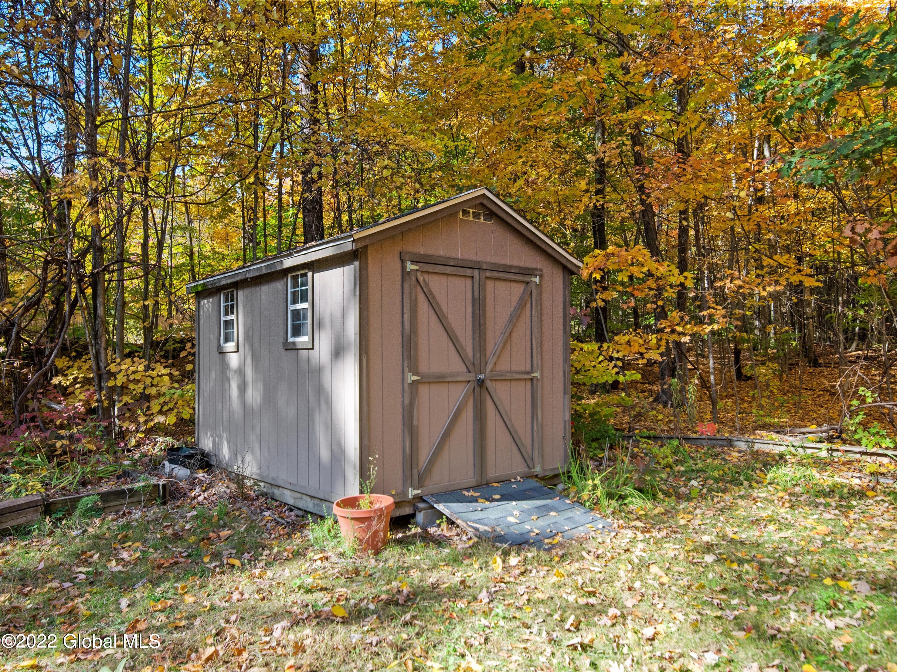 325 Daniels Road Greenfield, NY 12866 - Photo 33 of 41 38-FJD_5312