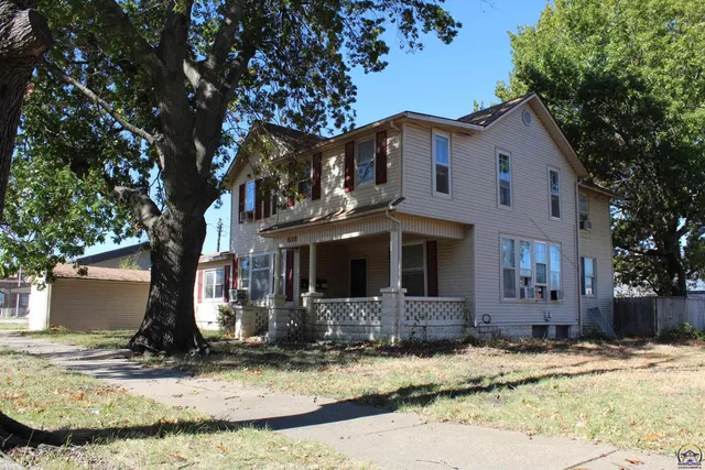 $105,000 | 618 Main Street, Osage City, KS 66523