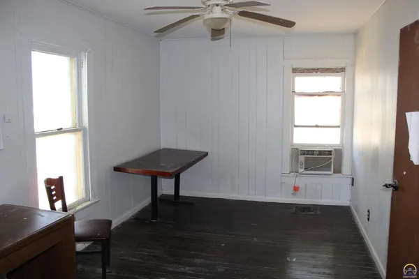 $105,000 | 618 Main Street, Osage City, KS 66523