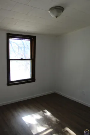 $105,000 | 618 Main Street, Osage City, KS 66523