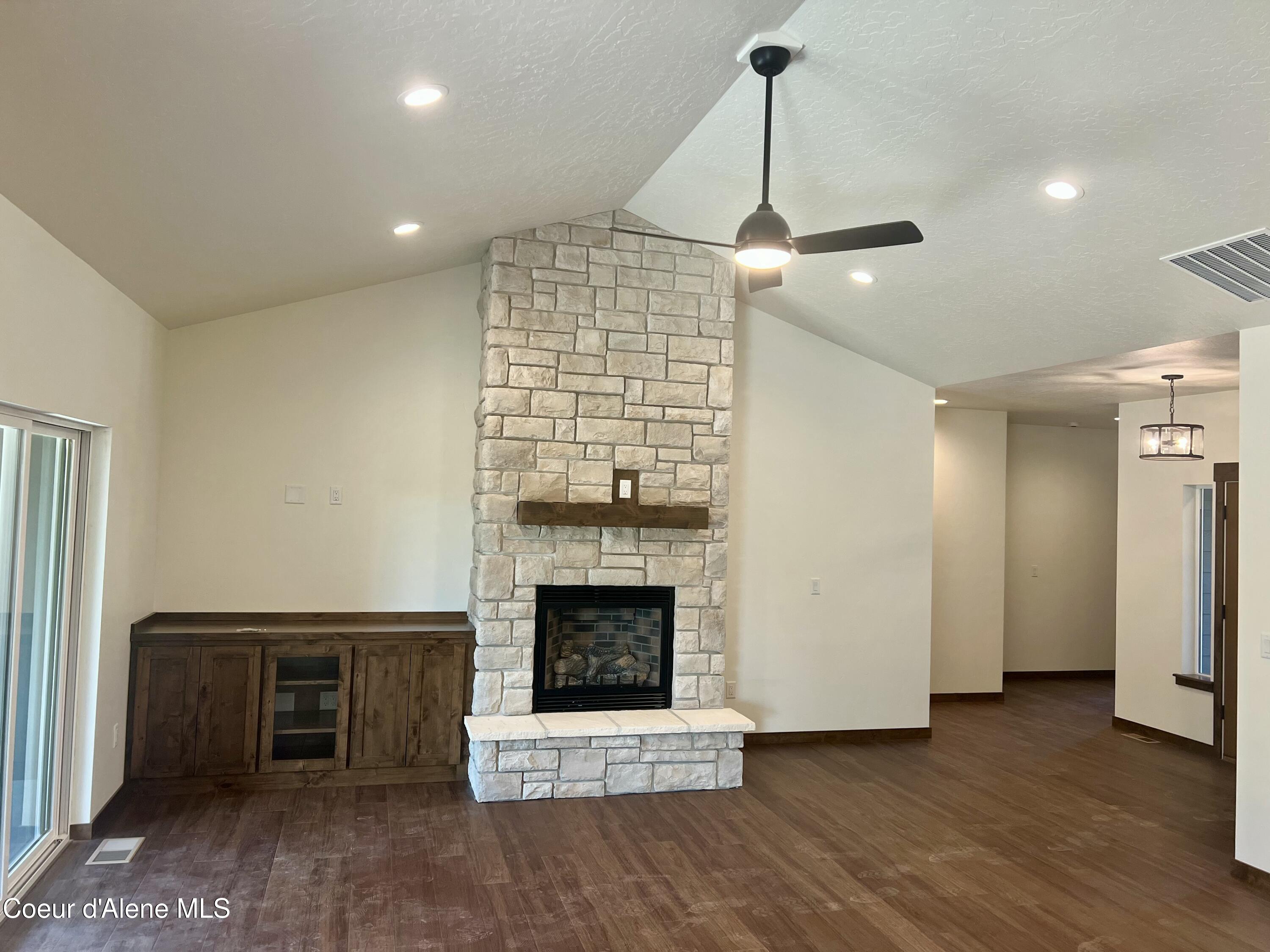 2 Rathdrum Id 83858 Rathdrum, ID 83858 - Photo 4 of 40 IMG_9396