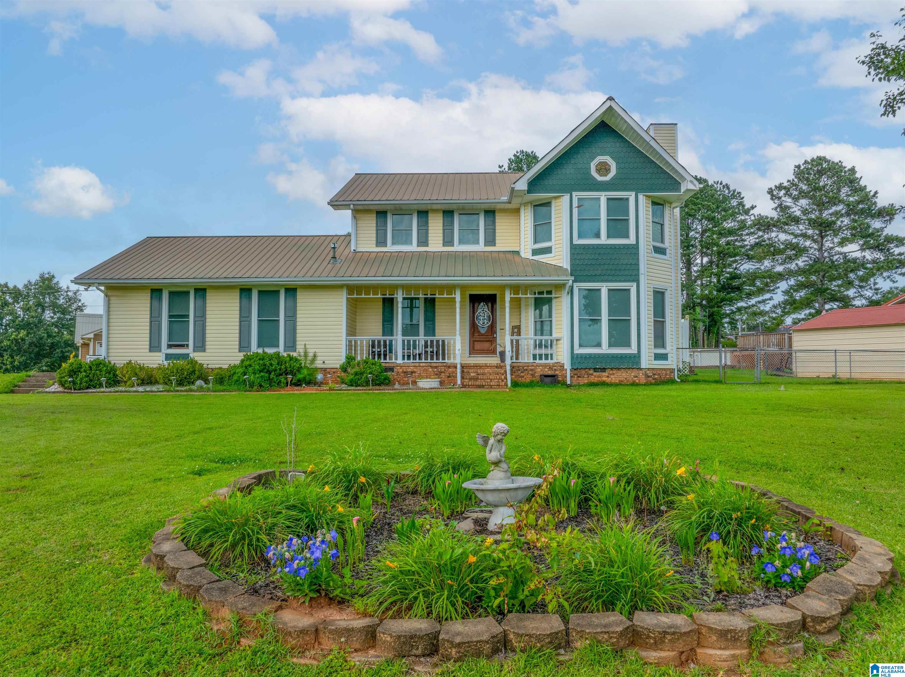 1709 Roundhill Road Weaver, AL 36277 - Photo 1 of 36