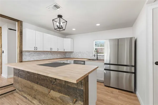 $338,000 | 603 North Pearl Street, Comanche, TX 76442