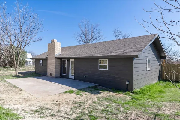 $338,000 | 603 North Pearl Street, Comanche, TX 76442