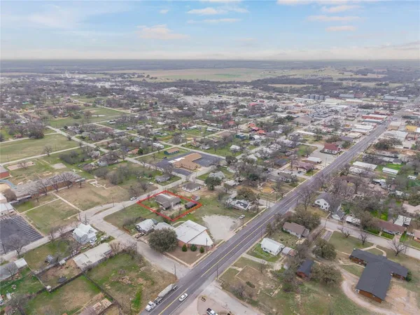 $338,000 | 603 North Pearl Street, Comanche, TX 76442