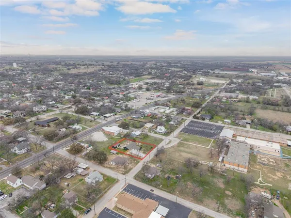 $338,000 | 603 North Pearl Street, Comanche, TX 76442