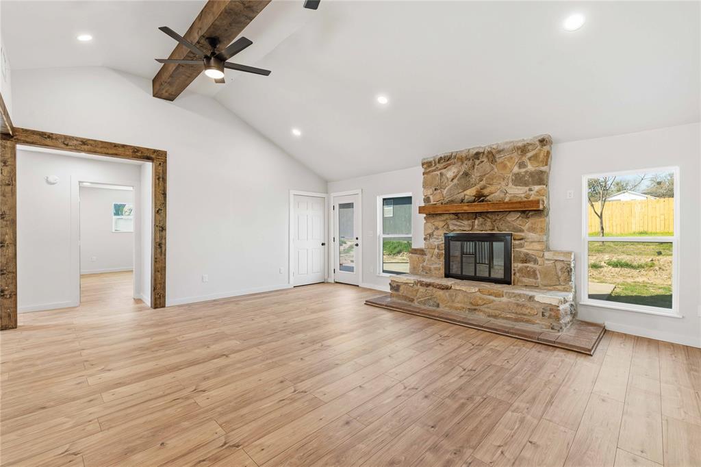 603 North Pearl Street Comanche, TX 76442 - Photo 6 of 40