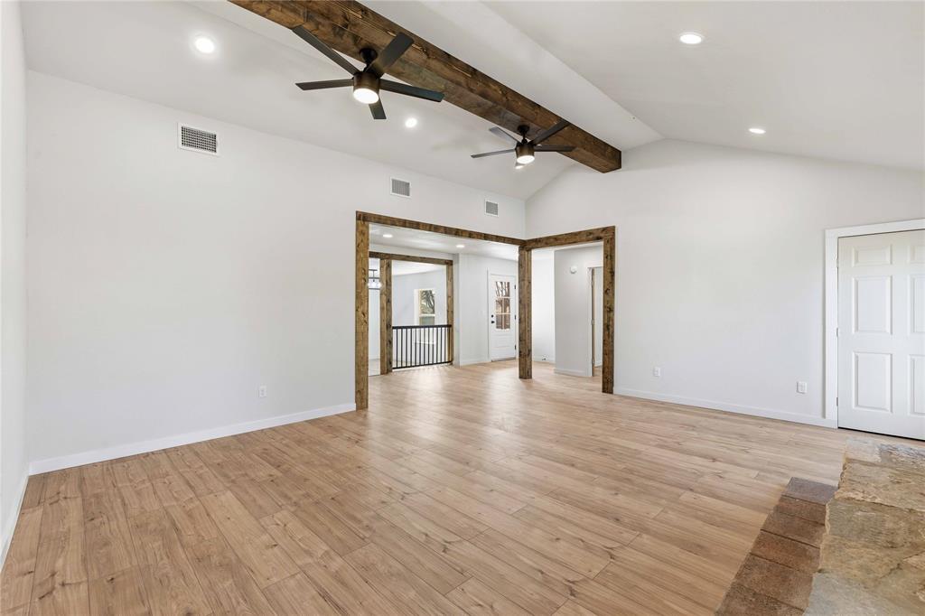 603 North Pearl Street Comanche, TX 76442 - Photo 9 of 40