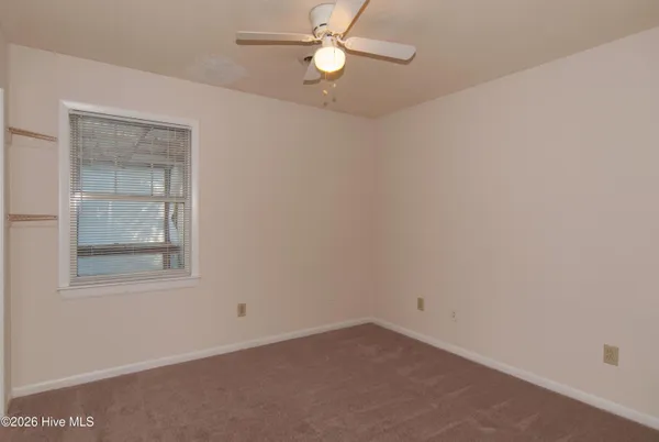 $1,300 | 820 Varsity Drive, Wilmington, NC 28403